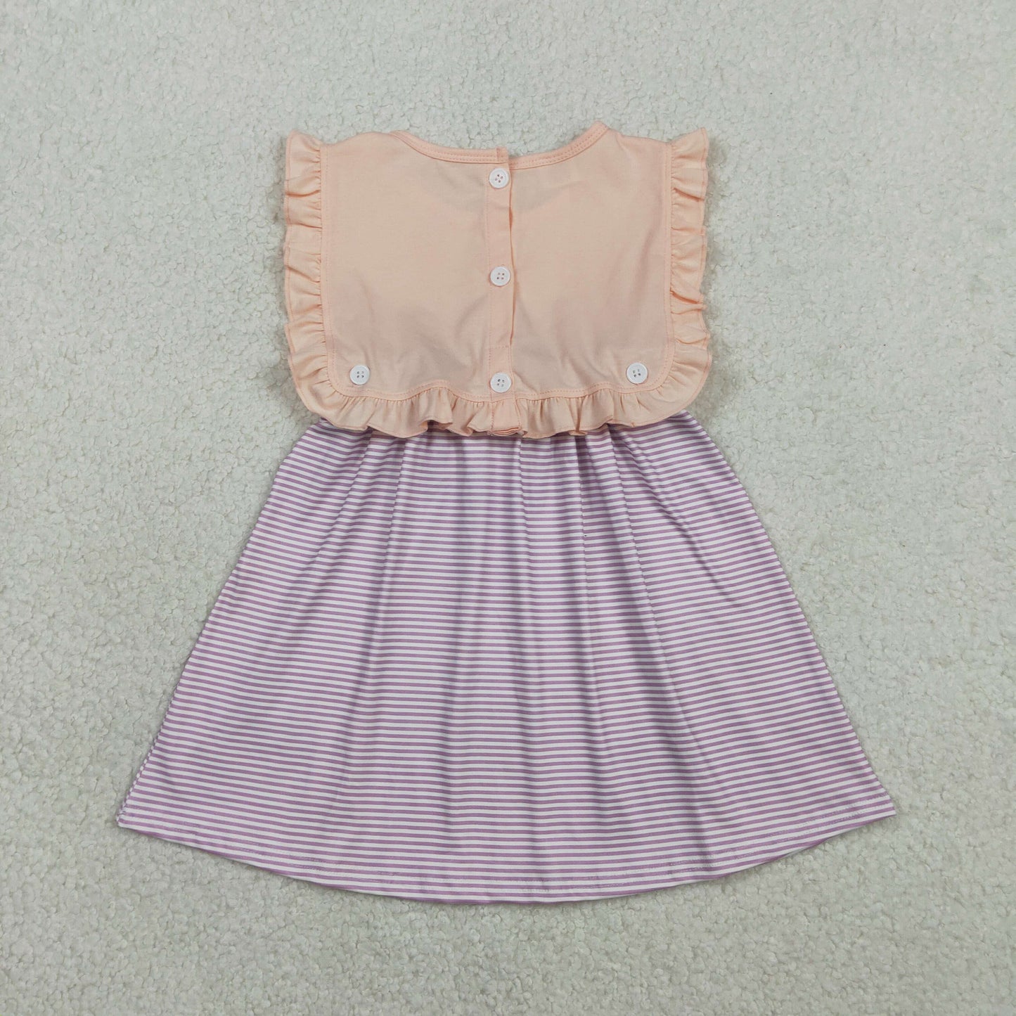 sleeveless stripeed dress