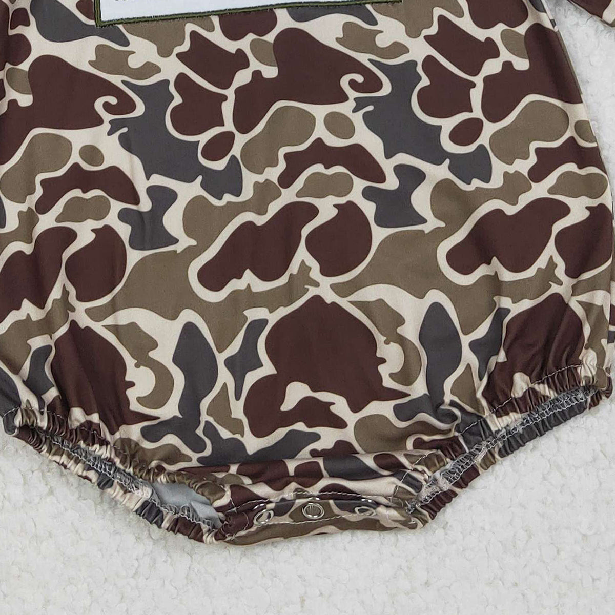 Baby Boys Dark Khaki Camo Hoodie Rompers Embroidery 'Mama's Boy' - Comfortable And Stylish Rompers for Little Ones