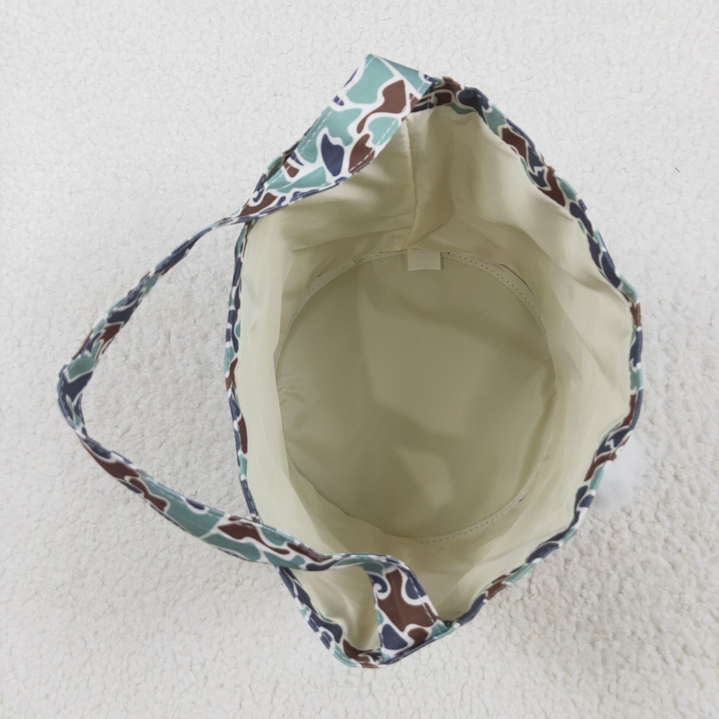 BA0157 Embroidered rabbit camo bucket bag