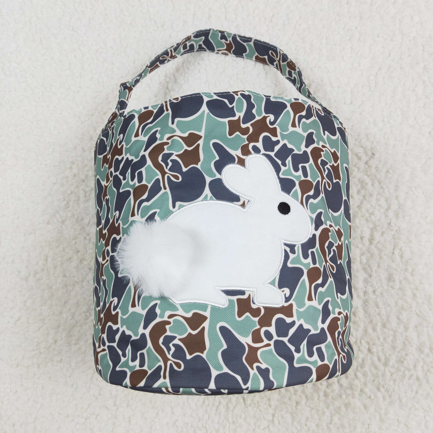 BA0157 Embroidered rabbit camo bucket bag