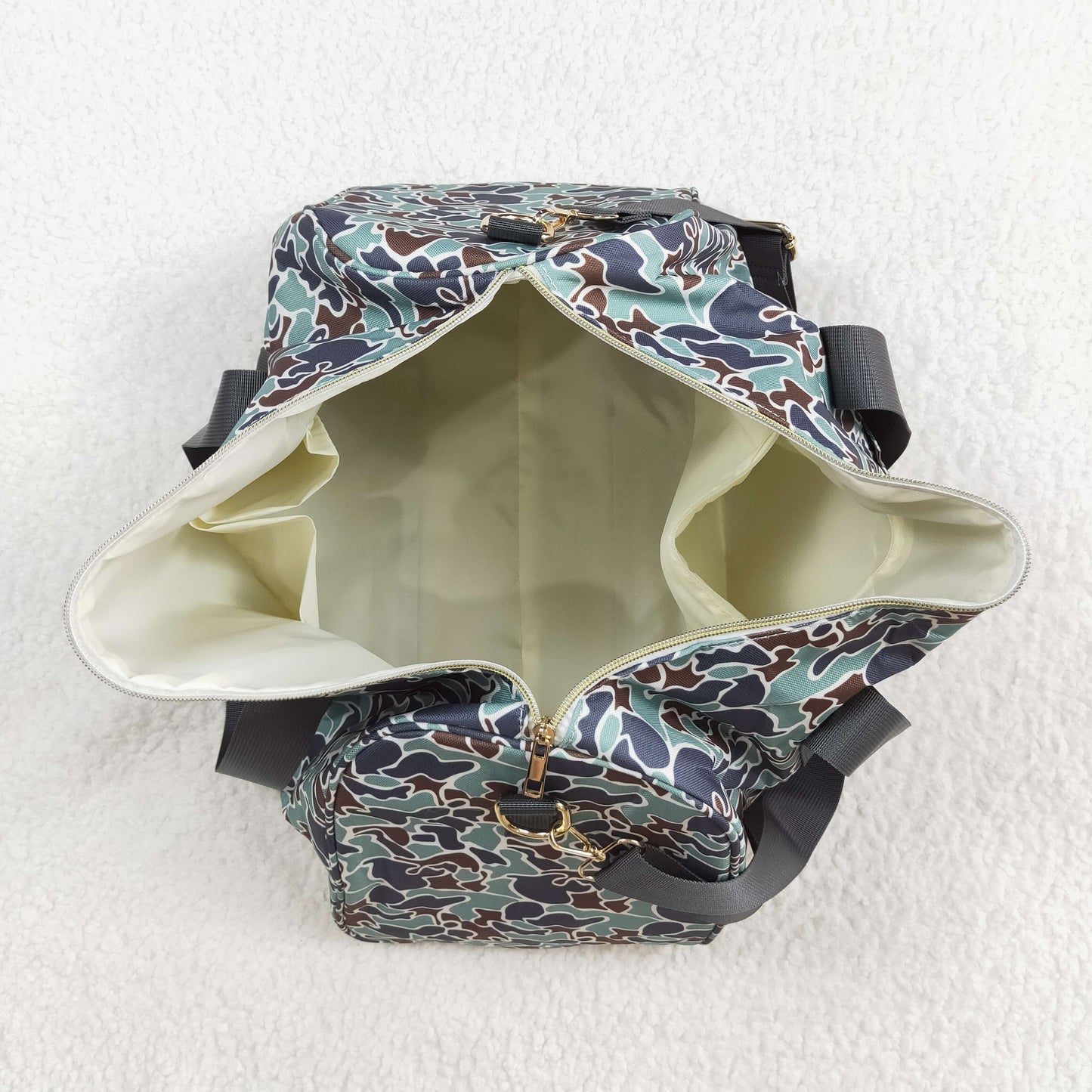 BA0263 Young Adult Bright Green Camo Tree Branches Gym Bags D 1027