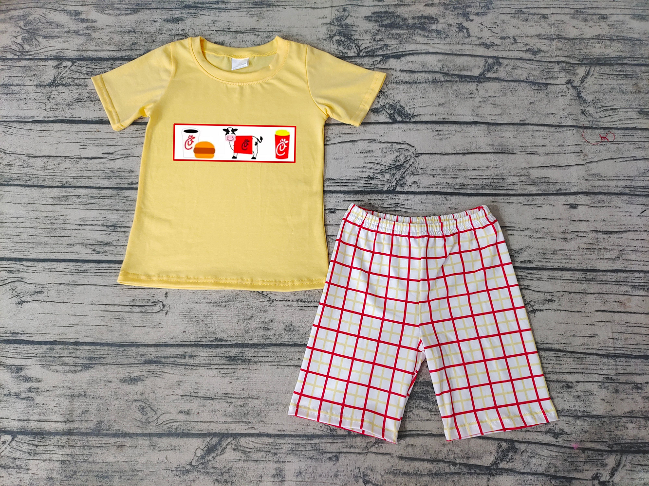 BSSO0112 Boys Embroidered Cow Burger Yellow Short Sleeve Shorts Set D 816