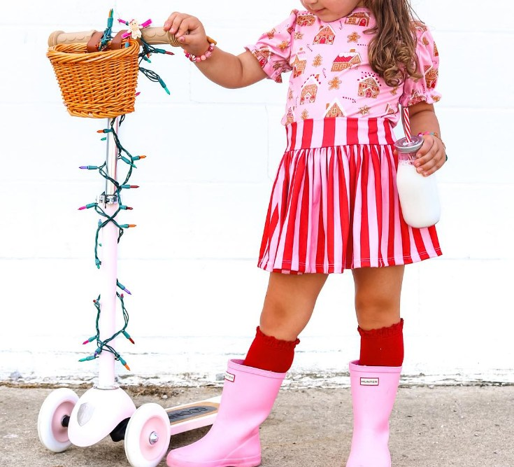 presale GSD1401 Gingerbread House Pink Short Sleeve Striped Skirt Suit