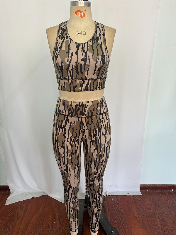 GSPO1461 Adult women's brown and green camouflage sleeveless pants yoga suit