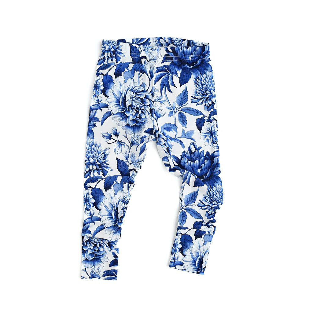 presale P0642 White trousers with blue flowers 2024 8.29