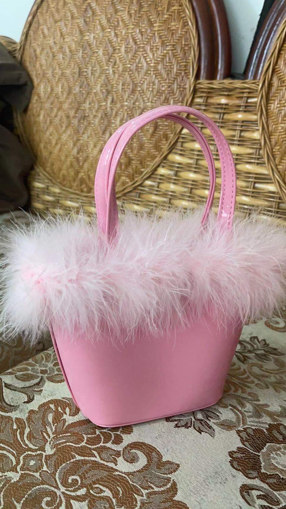 BA0028 pink fur bag