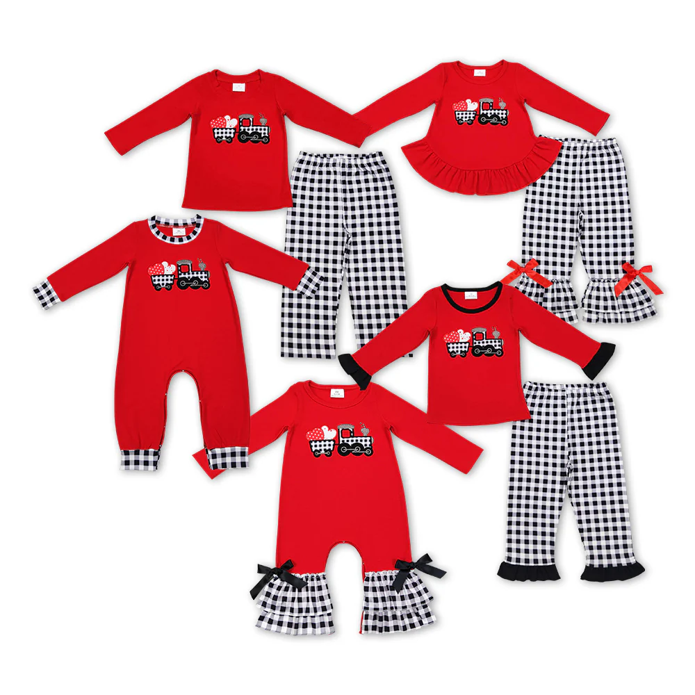 Match Boys Girls Valentines Hearts Tractor Rompers Clothing Sets