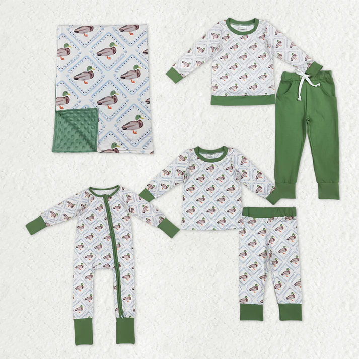 Sibling Boys Green Ducks Checked Pajamas Clothes Sets Zipper Rompers Blankets    D 926