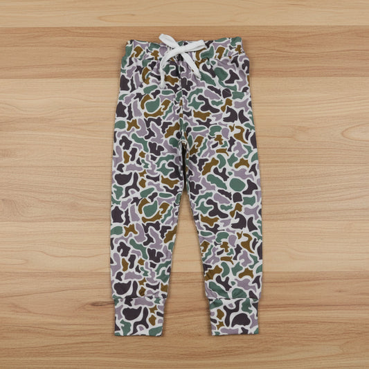 camo jogger pants