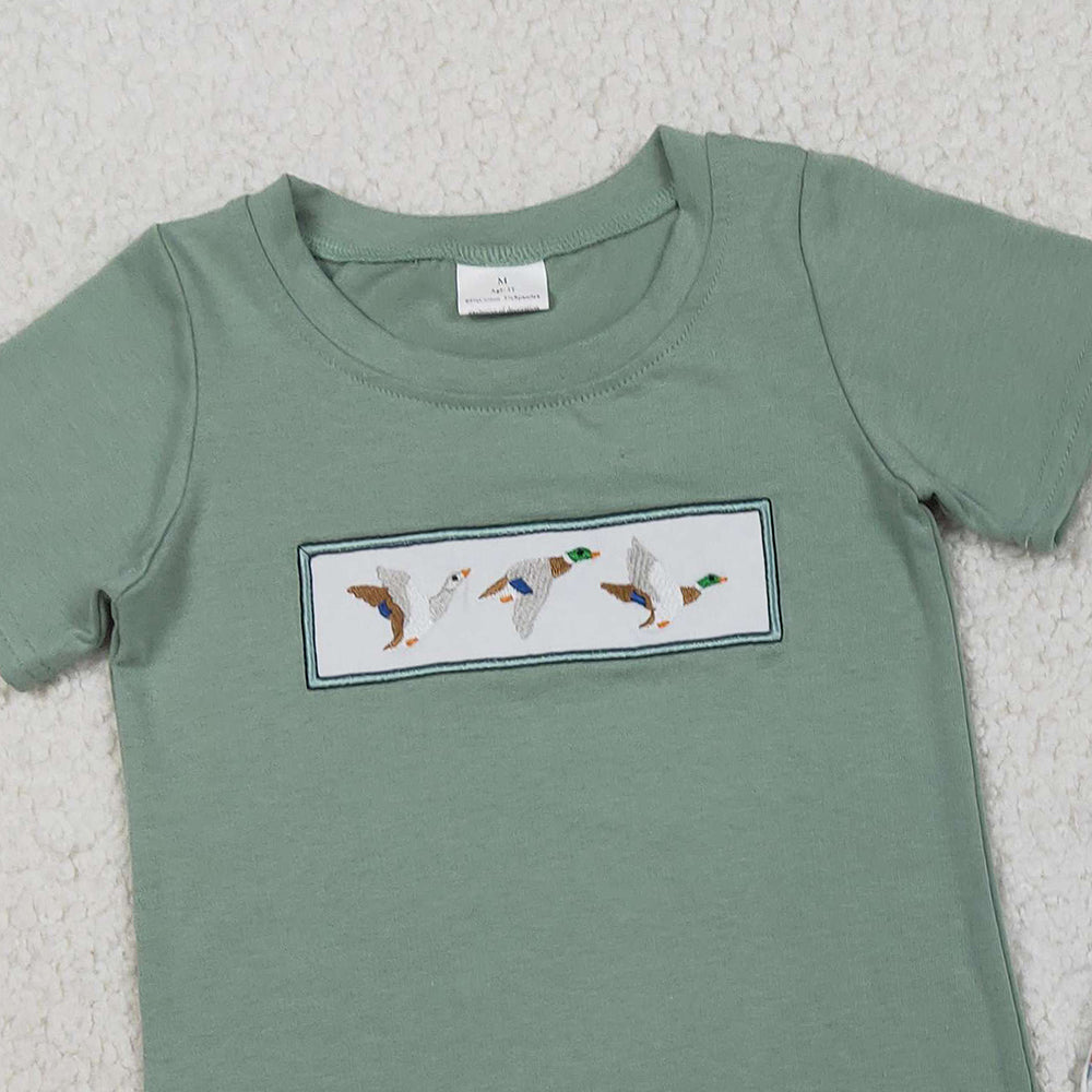 RTS NO MOQ（In Stock) BSSO1639 Embroidery Ducks Baby Boys Top Checked Pockets Short Hunting Clothes Sets