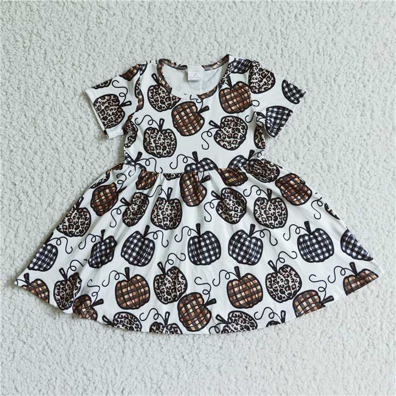 E4-30 pumpkin girl skirt