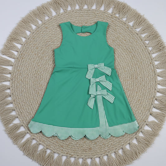 green sleeveless athletic scallop dress