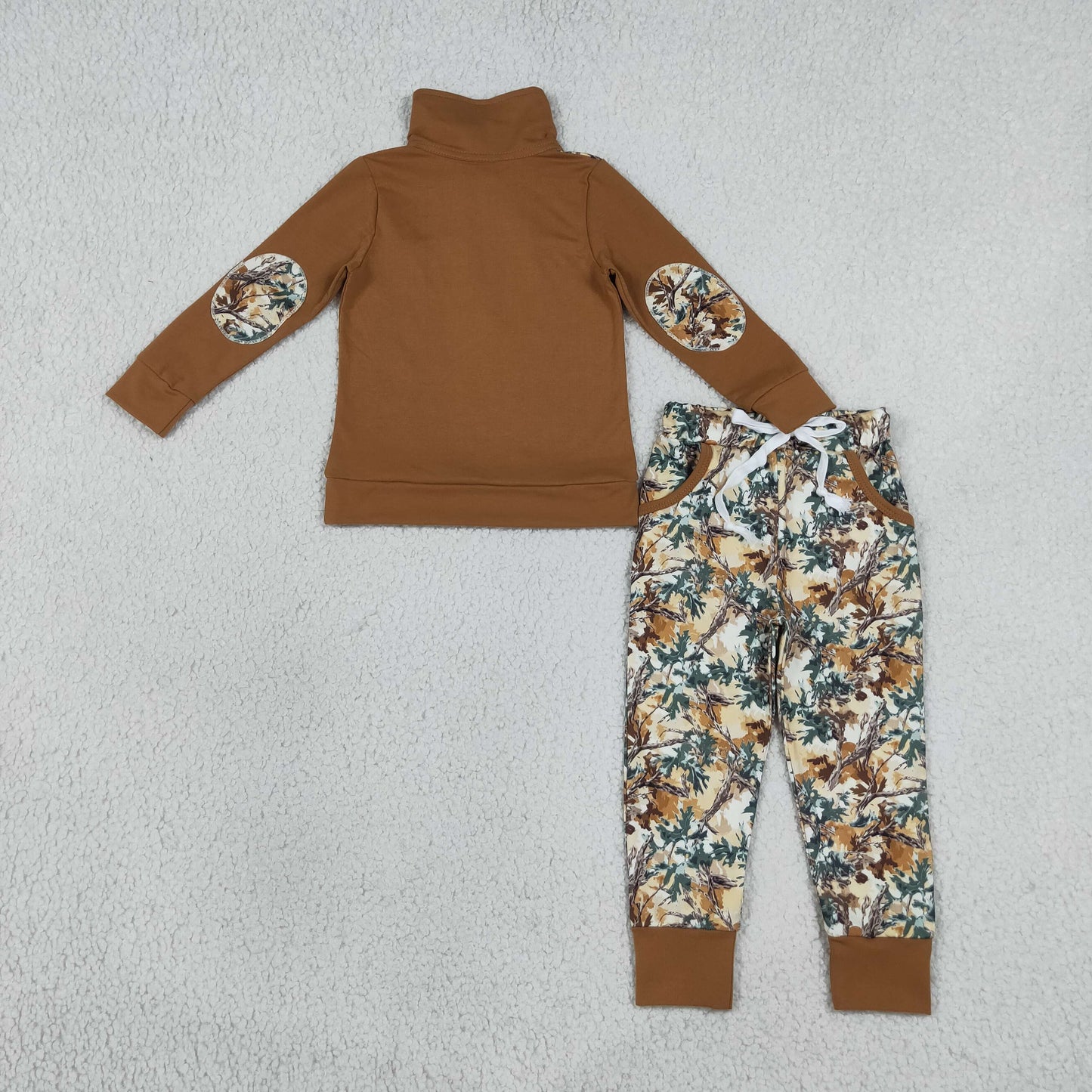camo leaf print zip up pullover joggers outfit