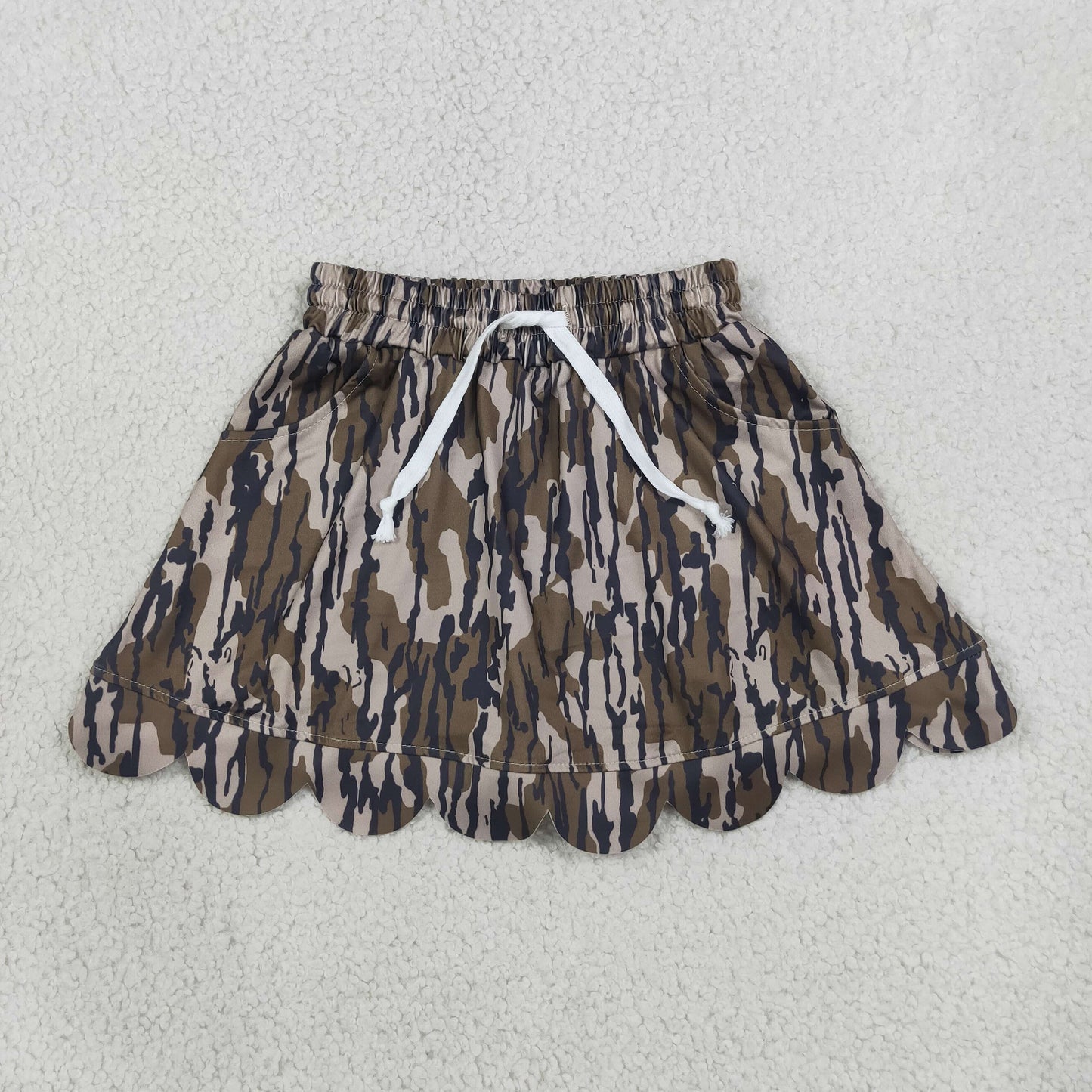 camo scallop skort