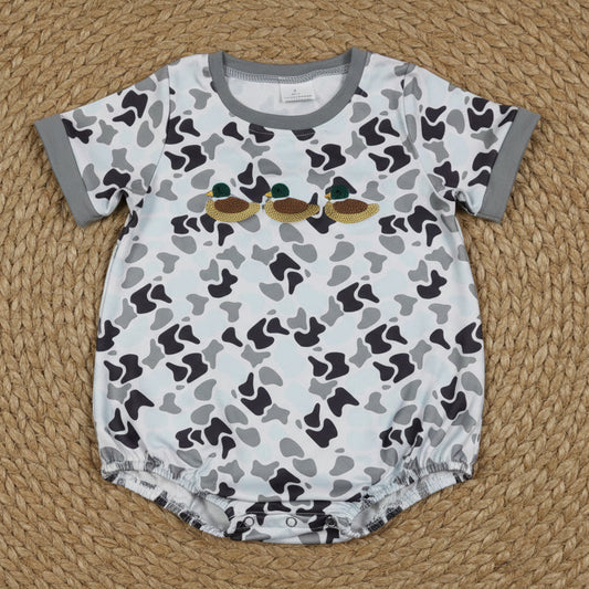 short sleeve camo duck embroidery boy bubble