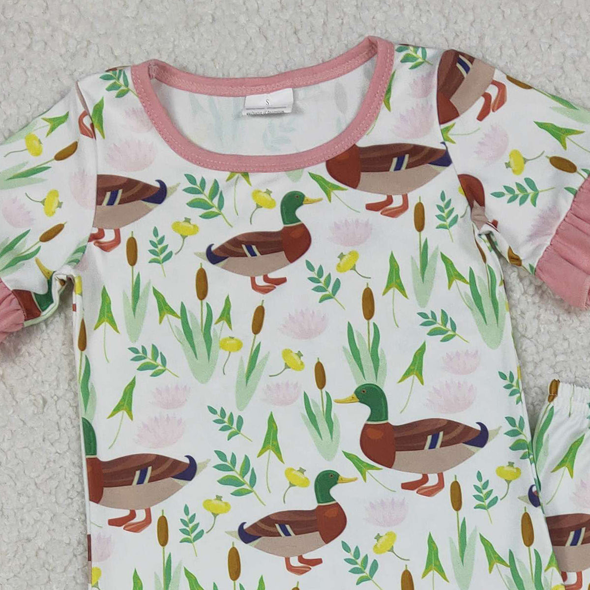 Baby Girls Duck Floral Top And Ruffle Pants Pajamas Set Cute Hunting Theme Sleepwear for Little Ones