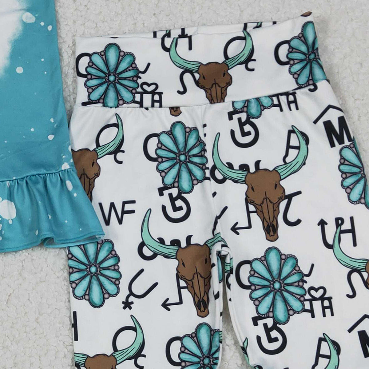 Baby Girls Western Style Clothes Set with Bull Skulls Ruffle Top And Bell Bottom Pants for Infants