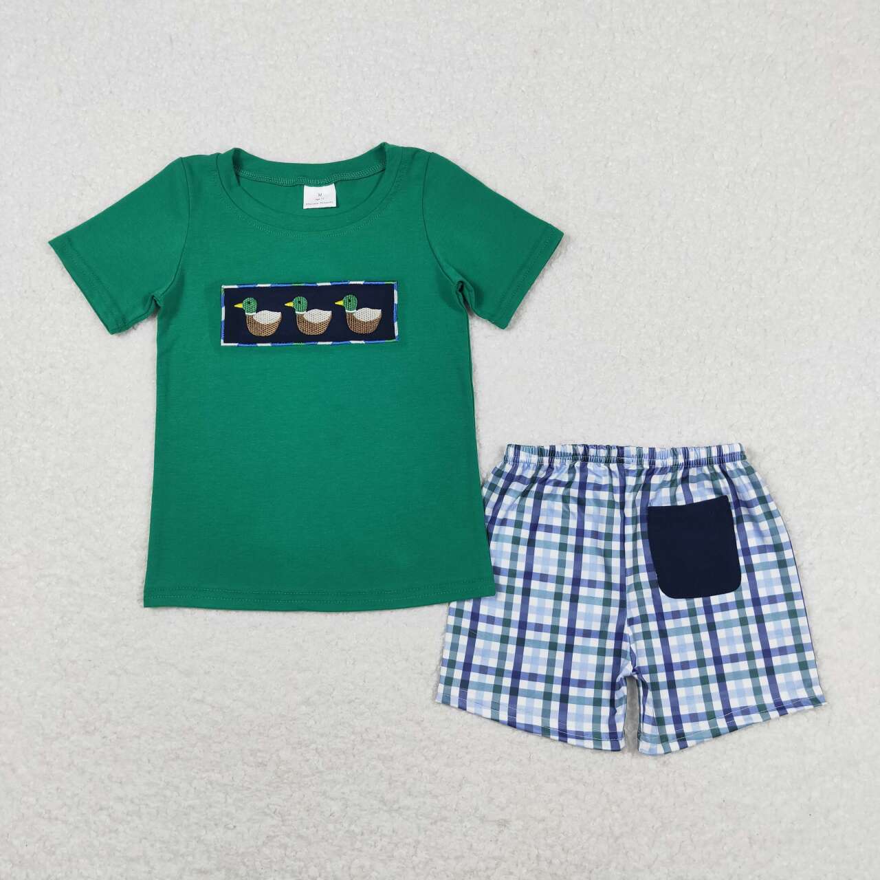 BSSO0589 Embroidered duck green short-sleeved plaid shorts suit