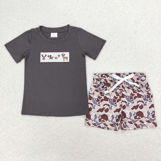 BSSO0969 Elk Puppy Charcoal Gray Short Sleeve Camo Shorts Set