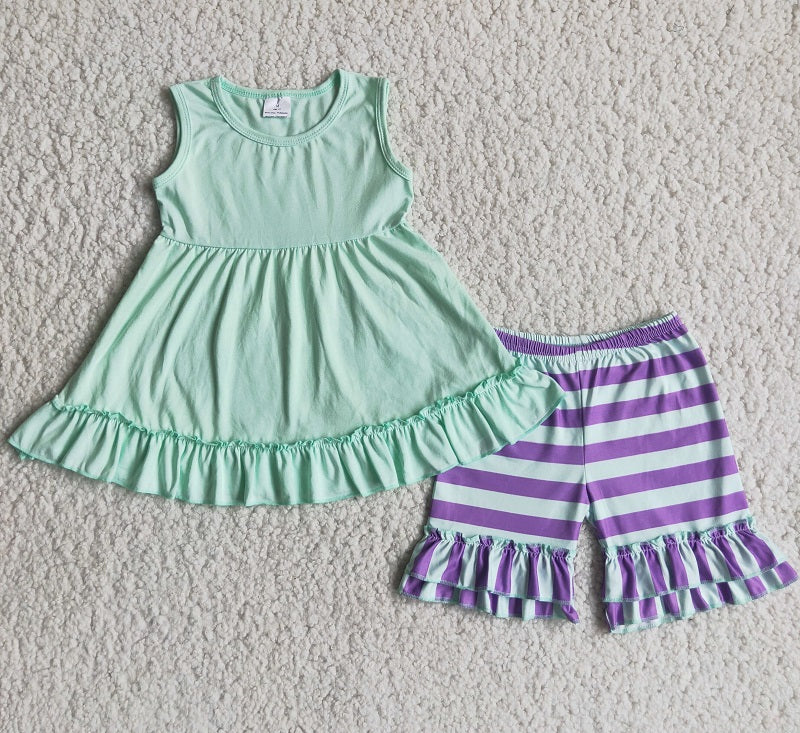 C4-9 Green lace sleeveless top and purple striped shorts suit