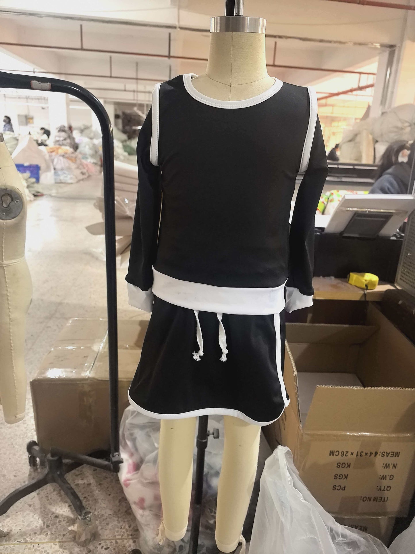 Pre-order Baby Girls Black Long Sleeve Top Skirts Shorts Yoga Clothes Sets