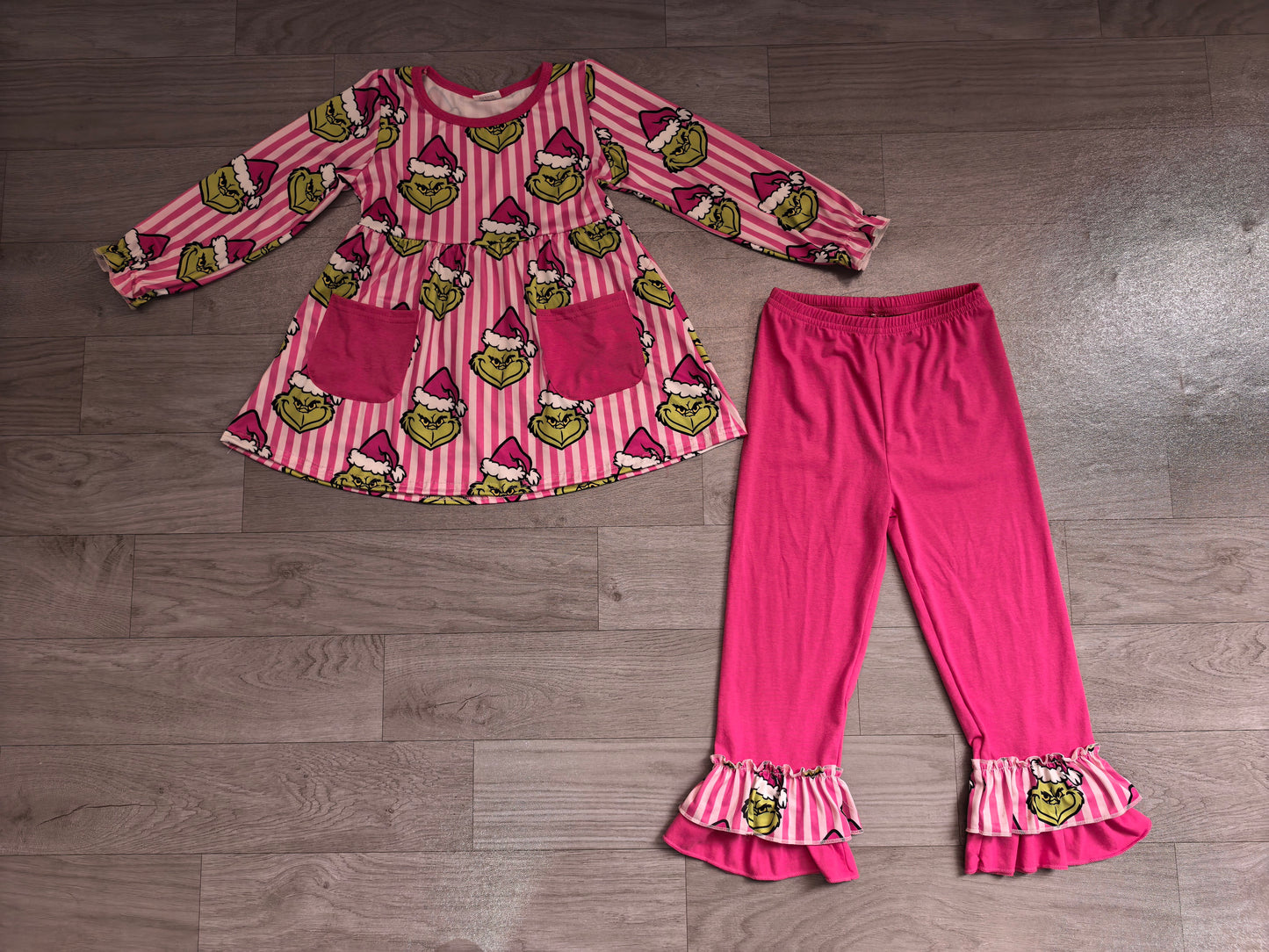 Pre order  pink striped grinchmas print ruffle pants set girl outfit
