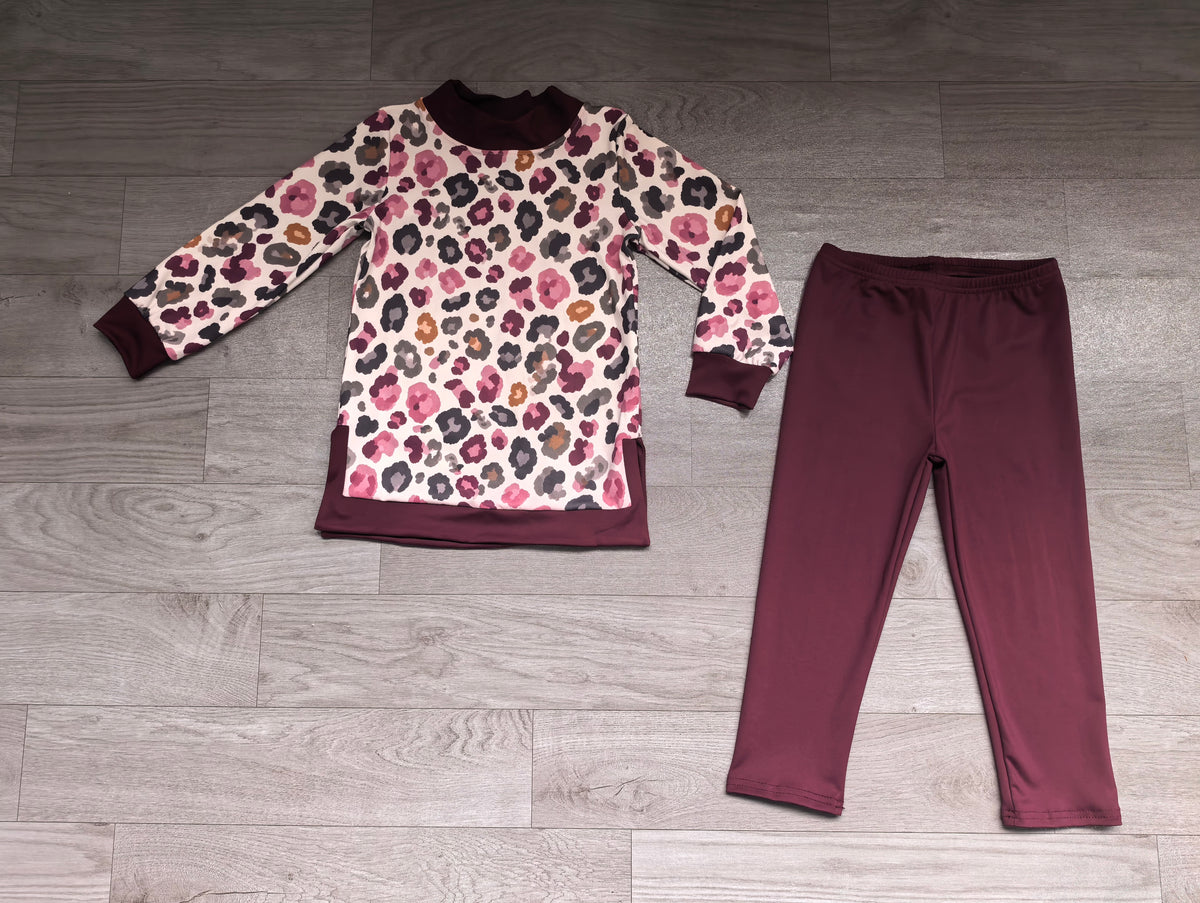 Pre order athletic yoga mock neck leopard top leggings outfit