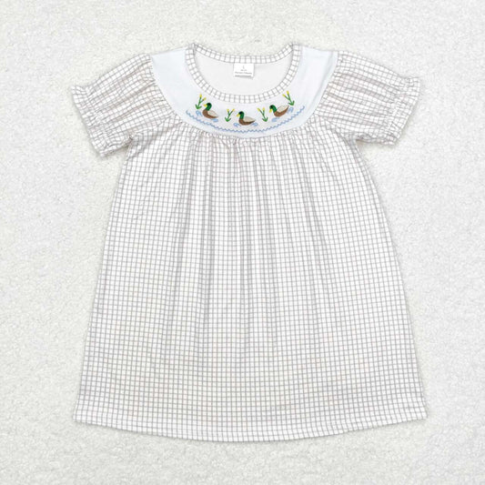GSD1410 Embroidered Duck Plaid Short Sleeve Dress