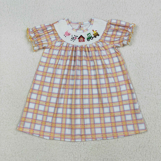 GSD2276 Baby Girls Fall Plaid Cows Farm Smocked Knee Length Dresses  D 7.11