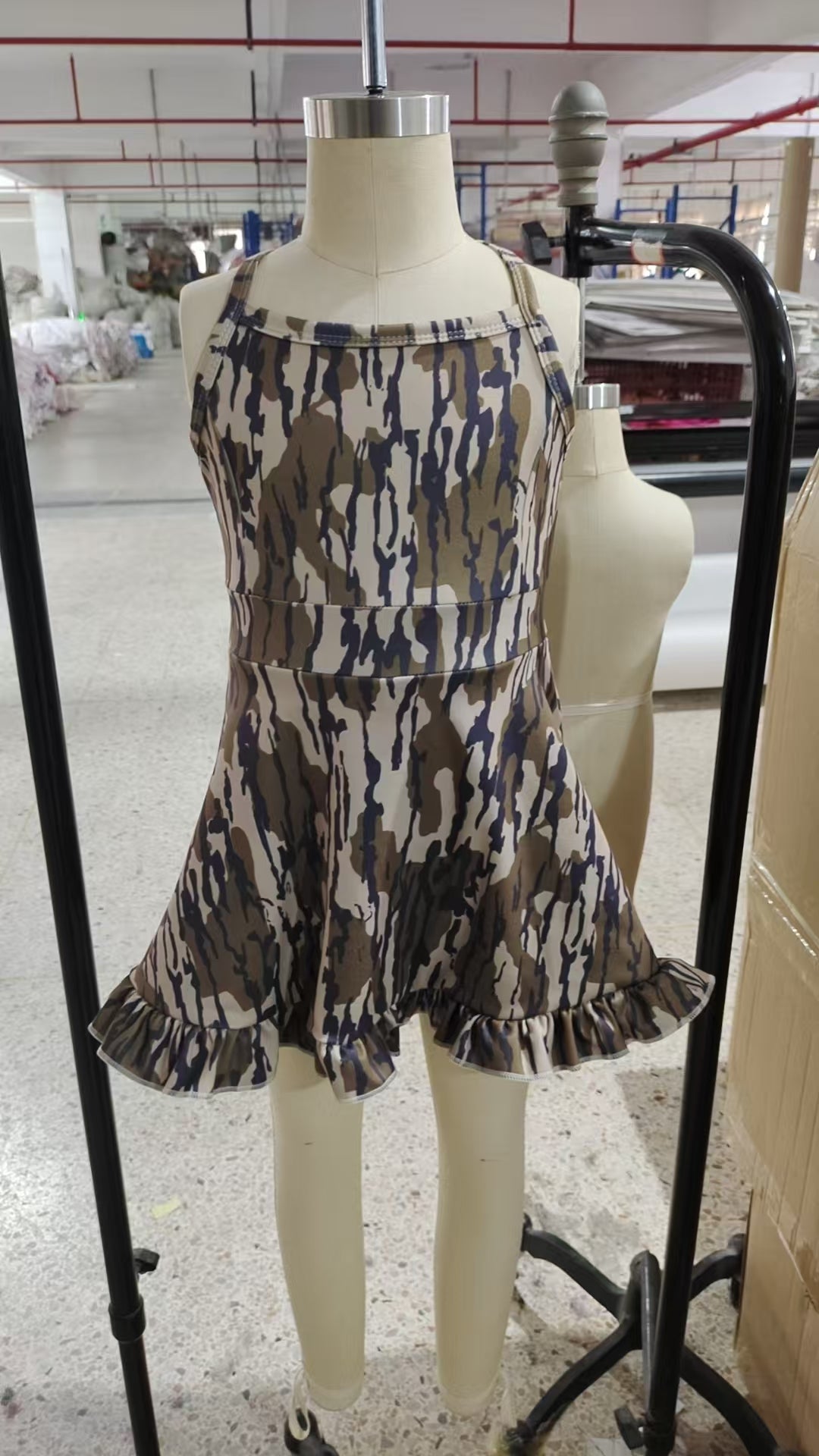 GSD2314  Baby Girls Strap Camo Yoga Ruffle Knee Length Dresses  D 8.4