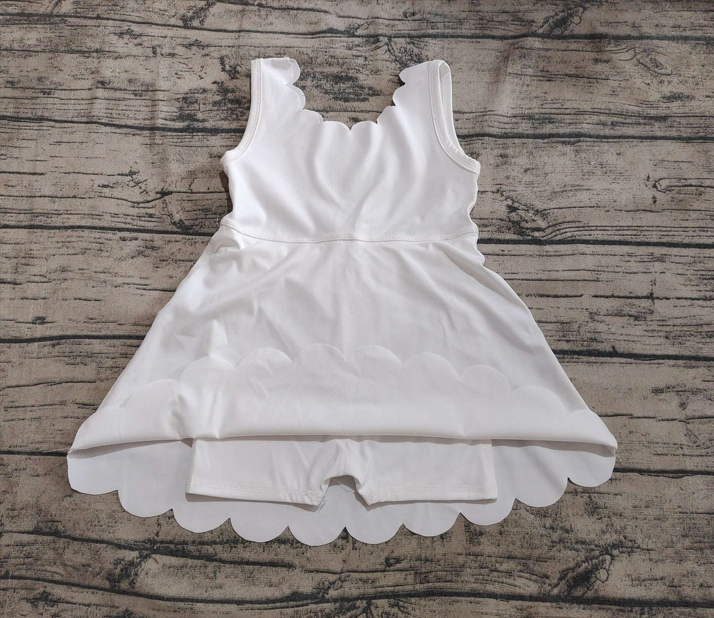 GSD2370 Baby Girls White Sleeveless Yoga Active Knee Length Dresses   D 5.22