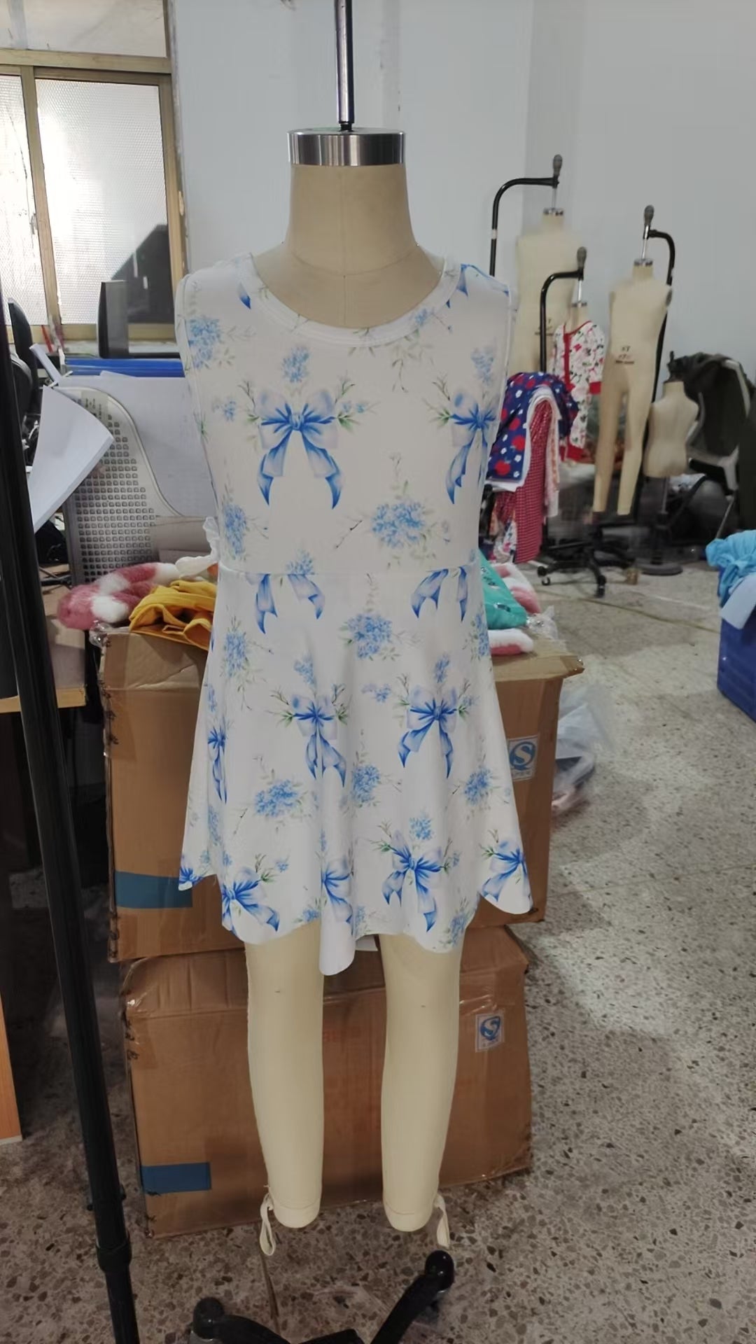 GSD2587  Baby Girls Blue Bows Floral Activity Wear Yoga Short Skort Knee Length Dresses  D 5.23