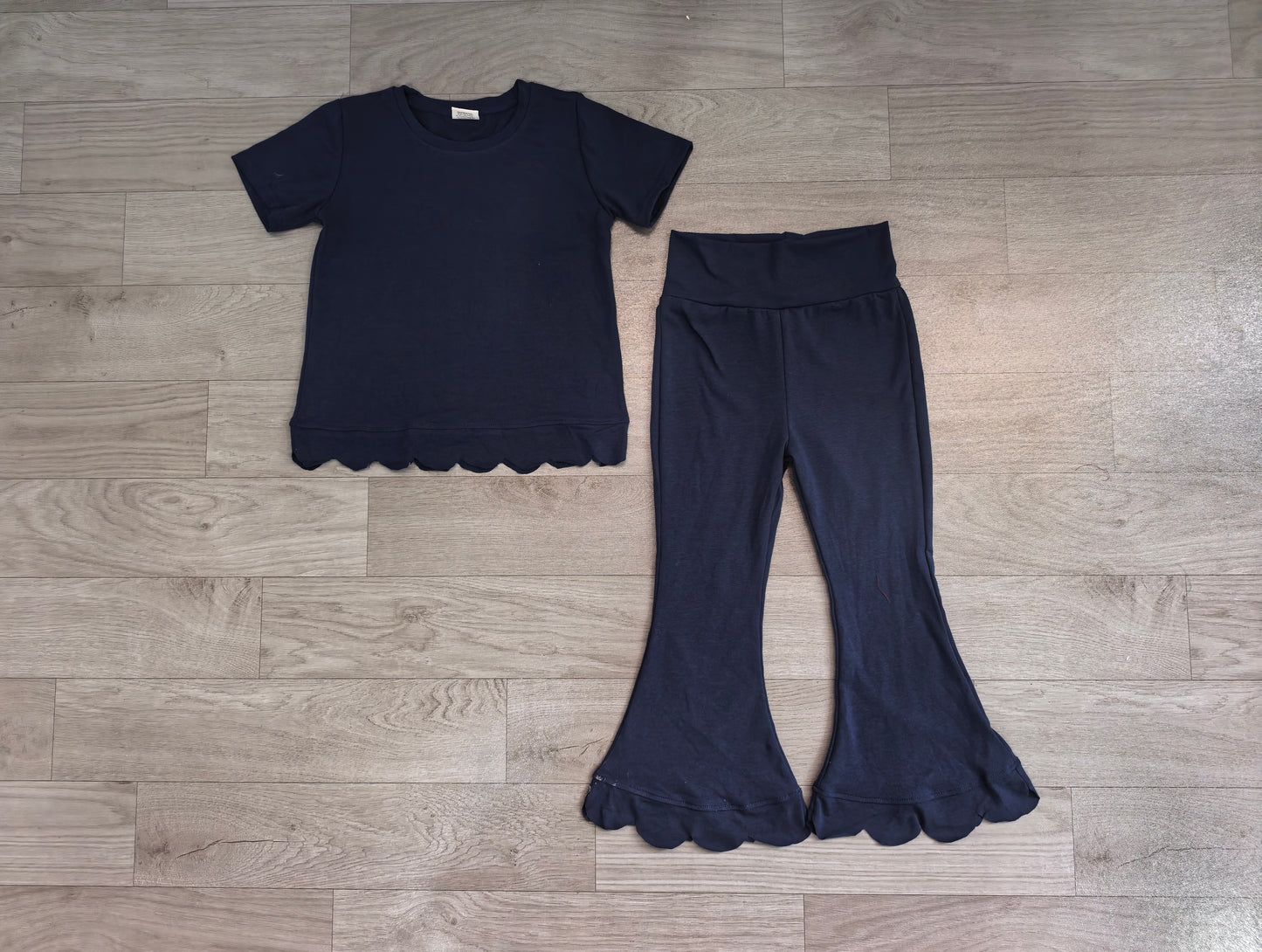 Pre order solid color scallop pants set
