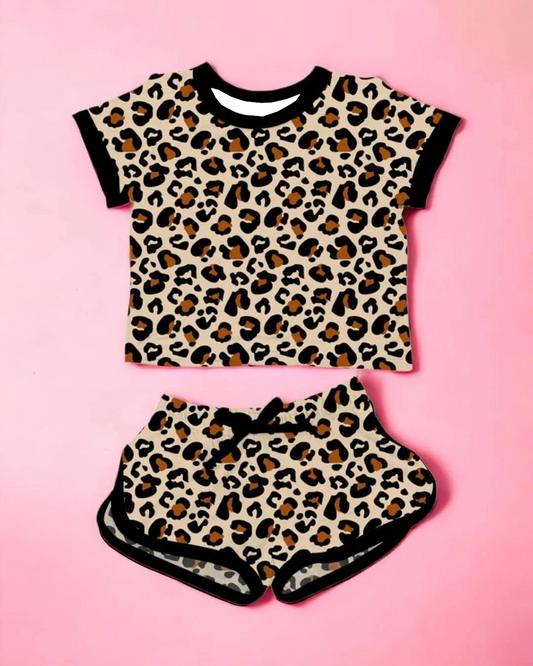 presale GSSO1362 Leopard print light brown short-sleeved shorts suit