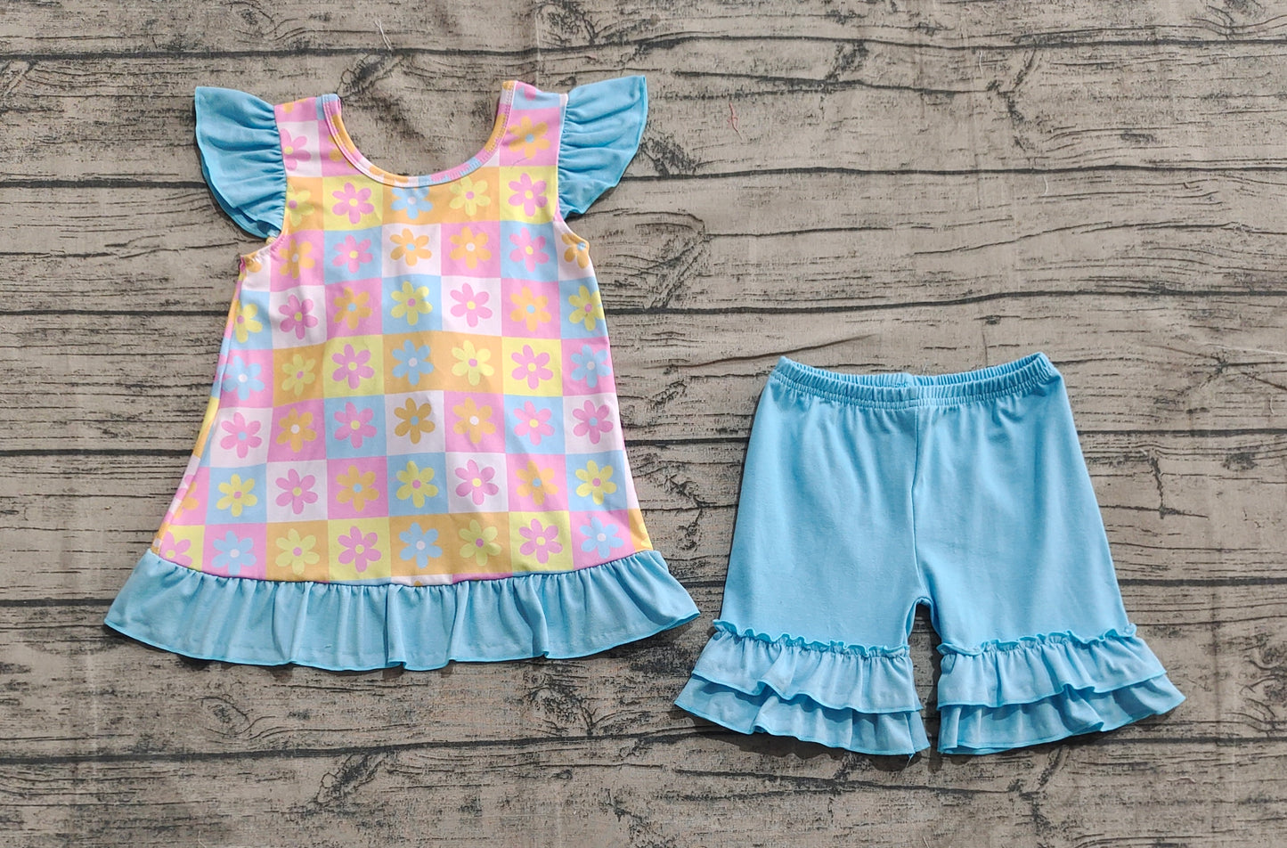 GSSO2623  Baby Girls Blue Flutter Sleeves Flowers Plaid Tunic Ruffle Shorts Set  D 5.22