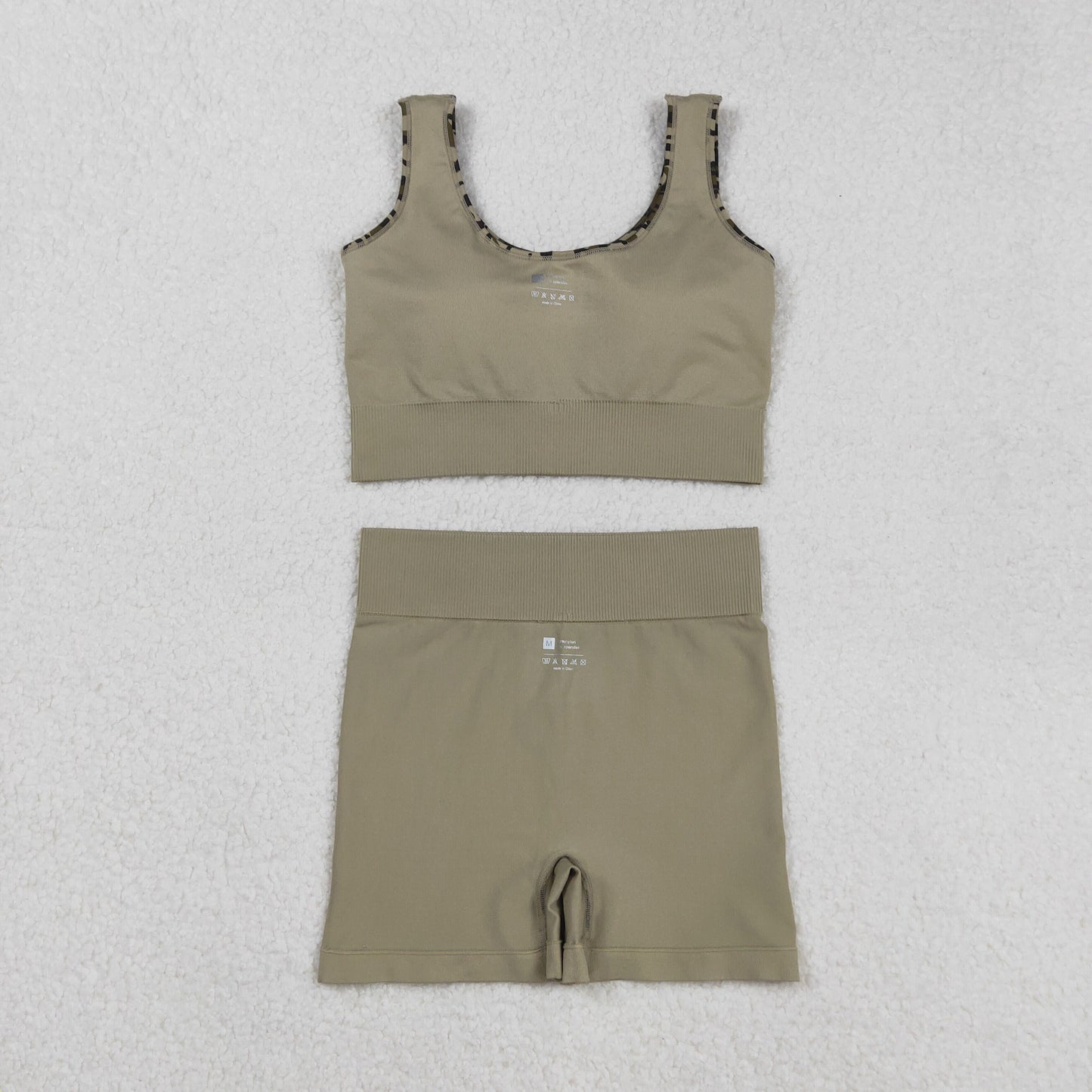 GSSO2701  Adult Women Sleeveless Camo Vests Top Sports Short Sets