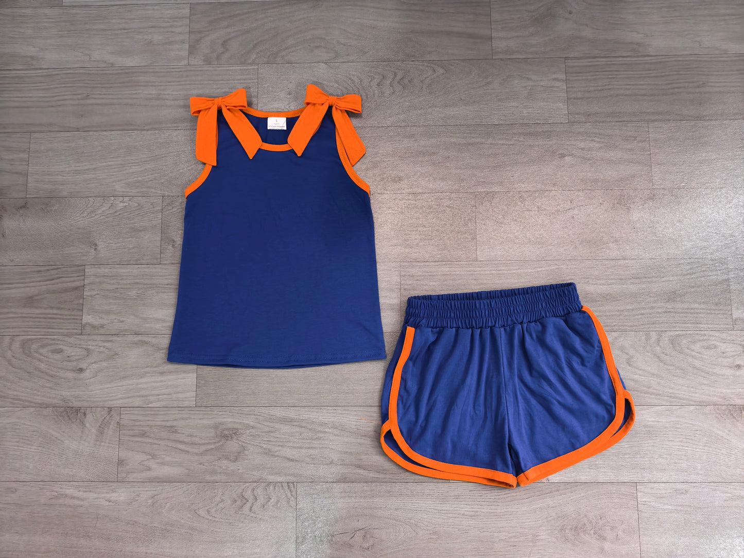 Pre order bow shorts set