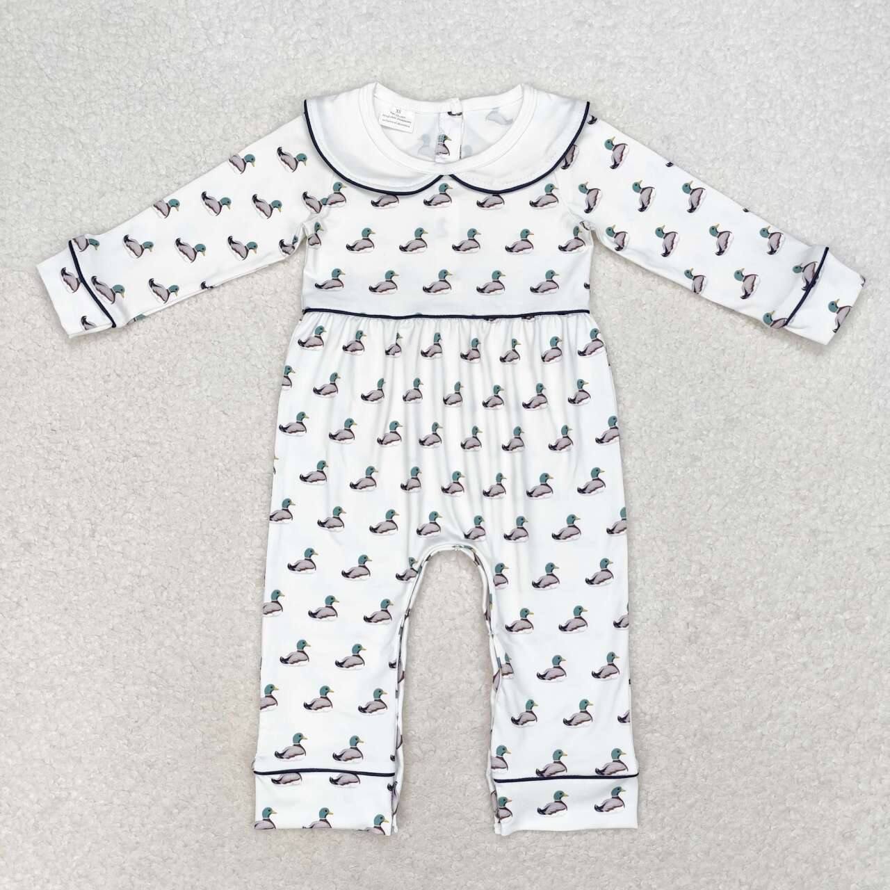 LR0943 White long-sleeved bodysuit with duck collar