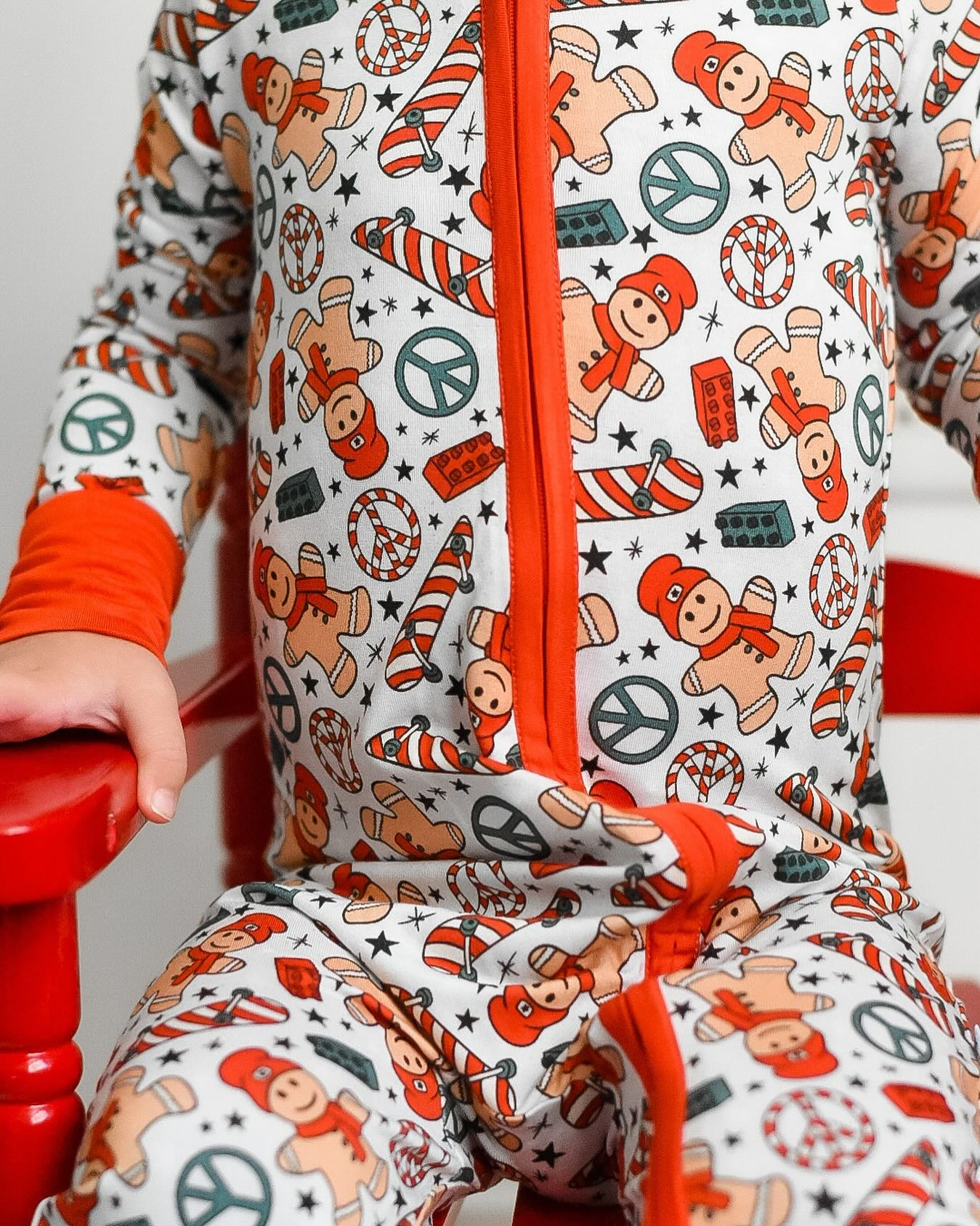 presale LR1418 Skateboard Gingerbread Man Star Red and White Zipper Long Sleeve Bodysuit