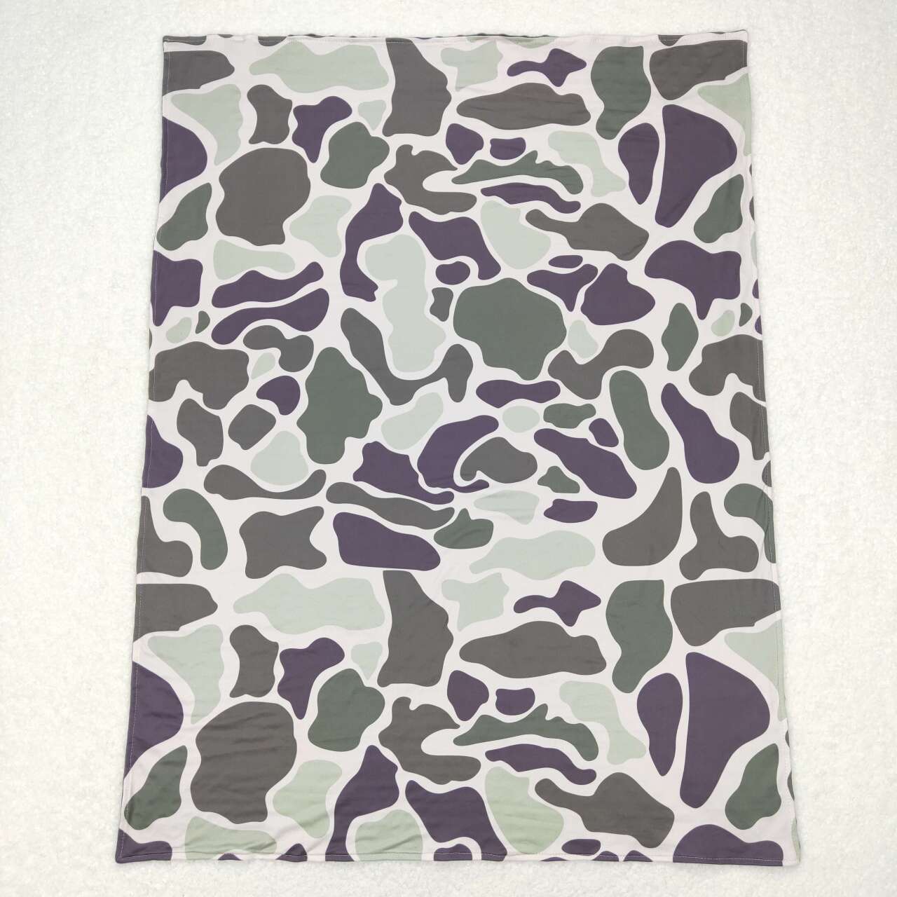 BL0108 Camo blanket