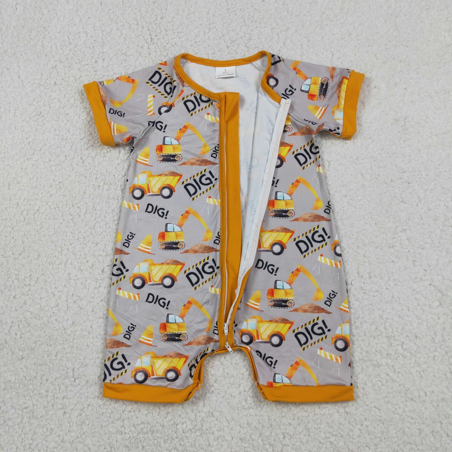dig constructions print zipper shorties