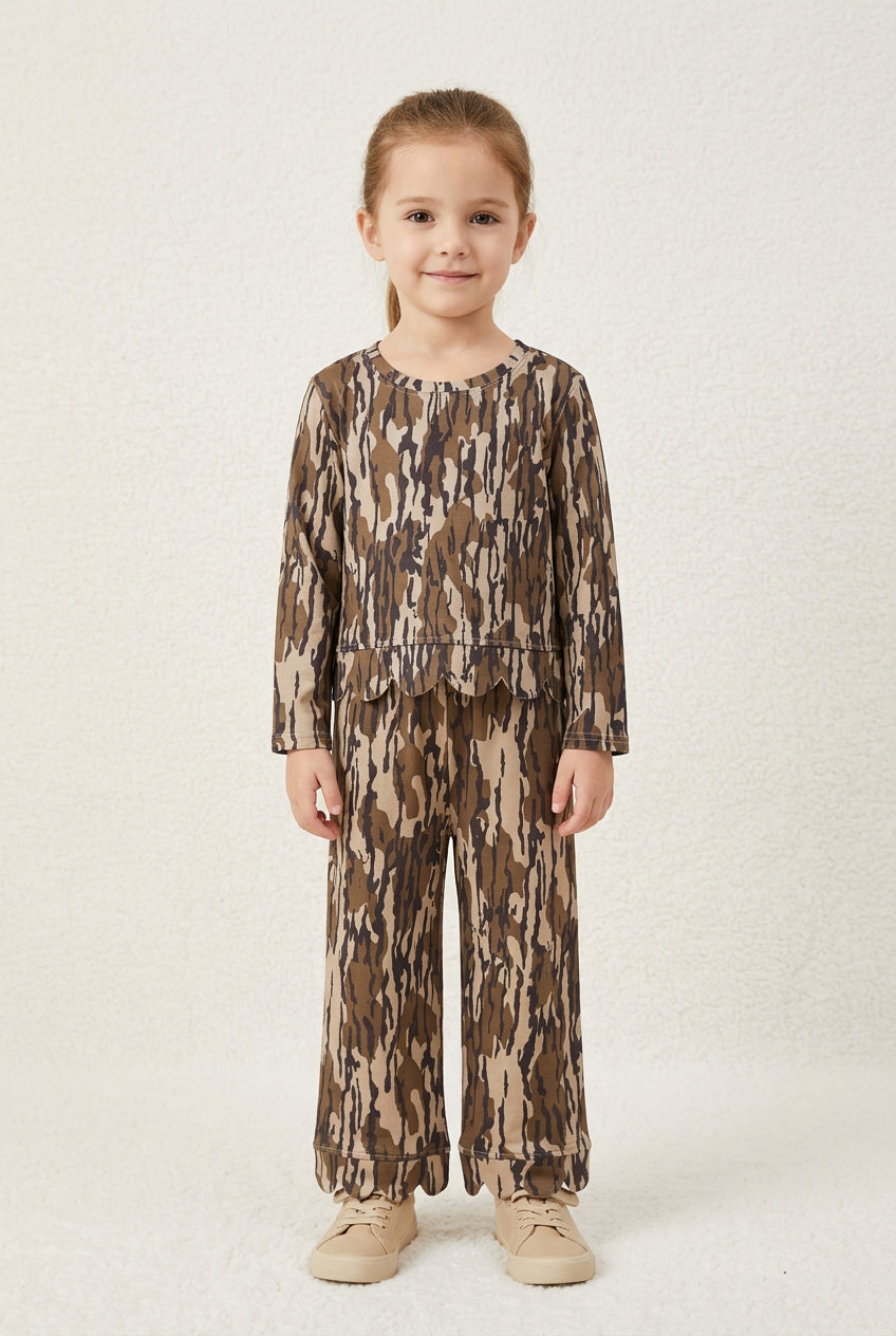 camo scallop pants outfit girls clothes