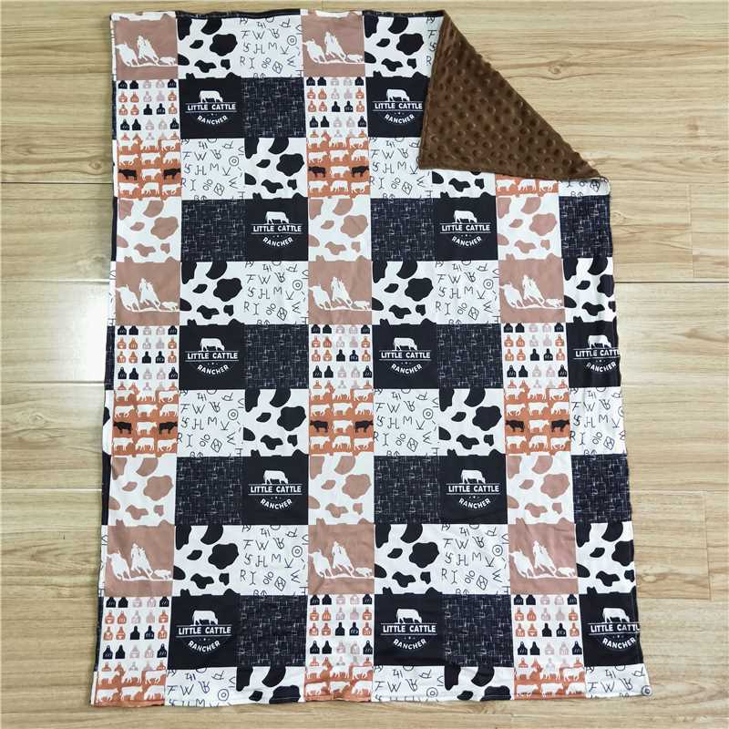 BL0010 Baby Cow Letter Patch Blanket