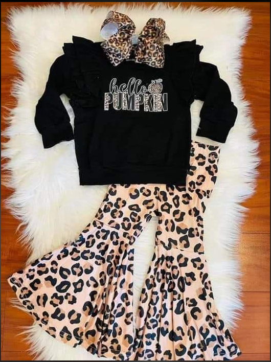 GLP0056 Black Lettering Long Sleeve Leopard Flare Pants